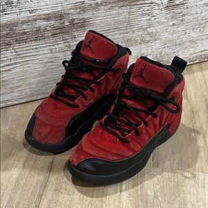Air Jordan Retro 12 Reverse Game Flu youth size 1